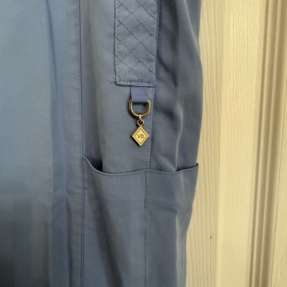 Vera Bradley light Blue nurses scrub pants size petite Large Drawstring Pockets - Picture 2 of 7